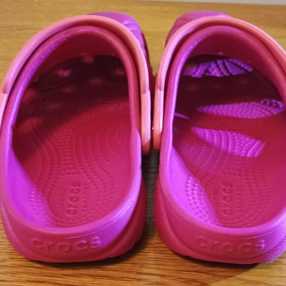 Crocs/Clogs/Girls 11/Pink/Light Pink Strap Classic Comfort Slip On Sandals - Picture 5 of 8